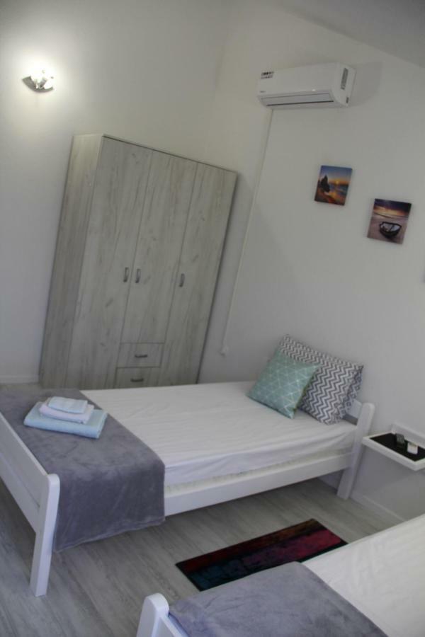 Holiday Home Flora Mostar Esterno foto