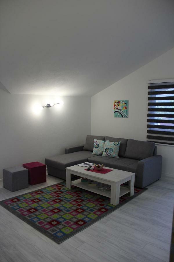 Holiday Home Flora Mostar Esterno foto