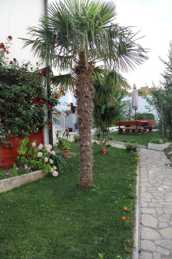 Holiday Home Flora Mostar Esterno foto